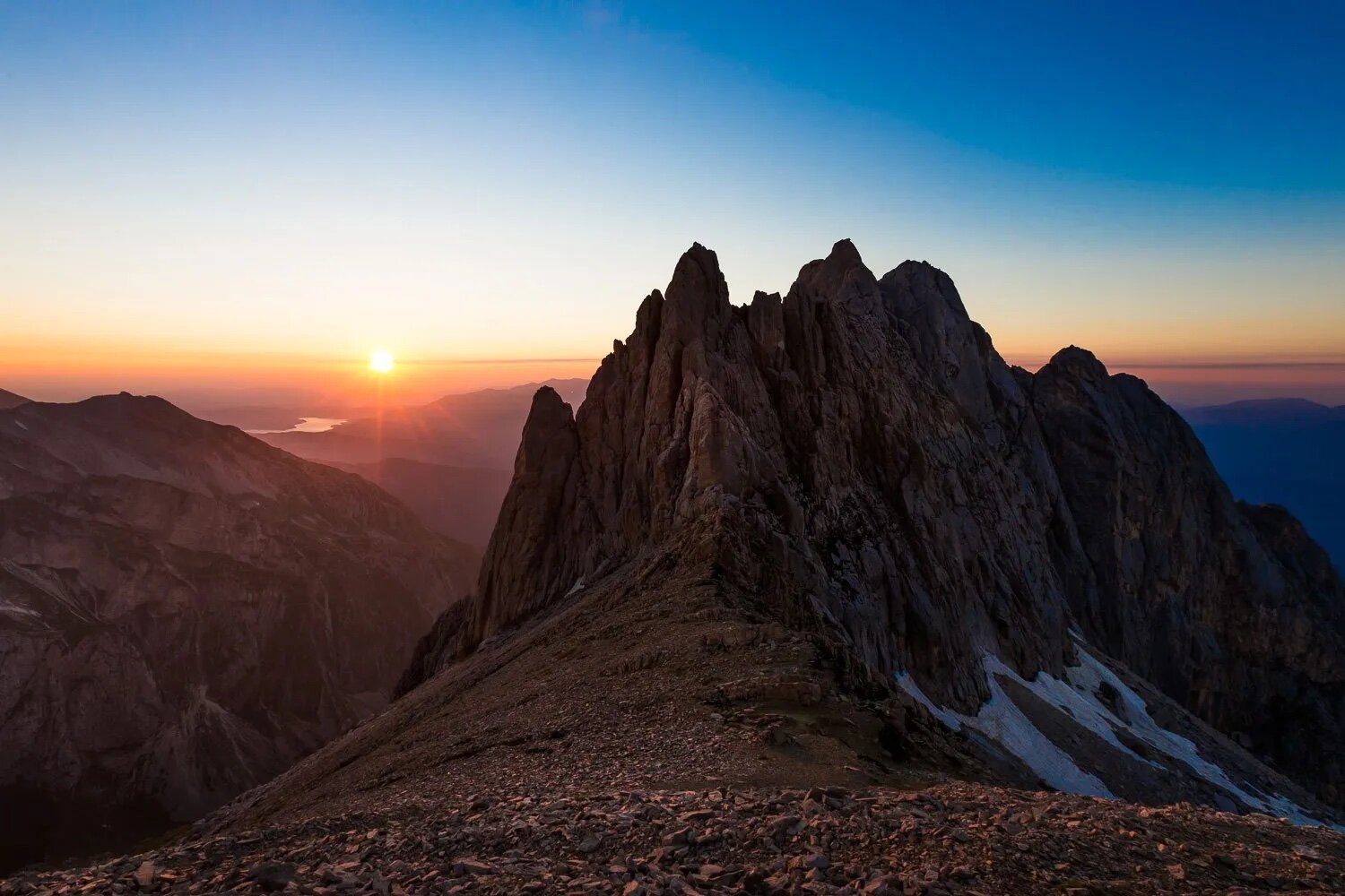 Escursione sul Gran sasso, il Corno Grande al tramonto | © Filippo Castellucci - Wildlife Adventures Il Corno Grande al tramonto fotografato durante un'escursione sul Gran sasso in Abruzzo | © Filippo Castellucci - Wildlife Adventures